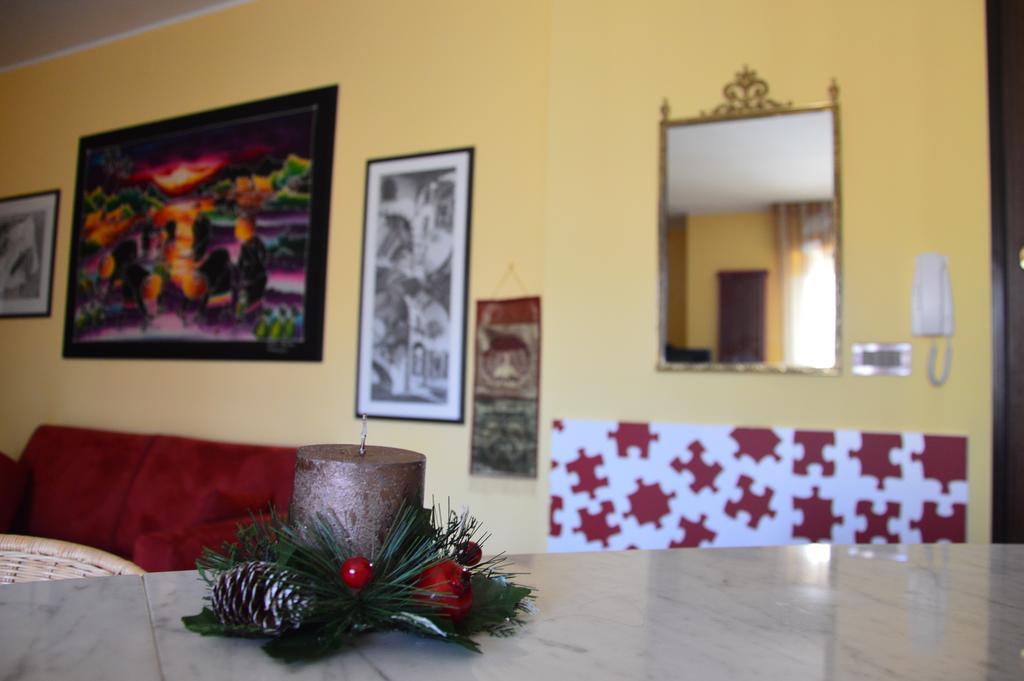 Apartamento Casa Dei Puzzle Matera Habitación foto